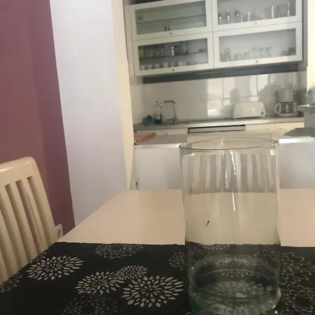 Apartment City, Quiet, Families, Homeworking, 3 Bed *